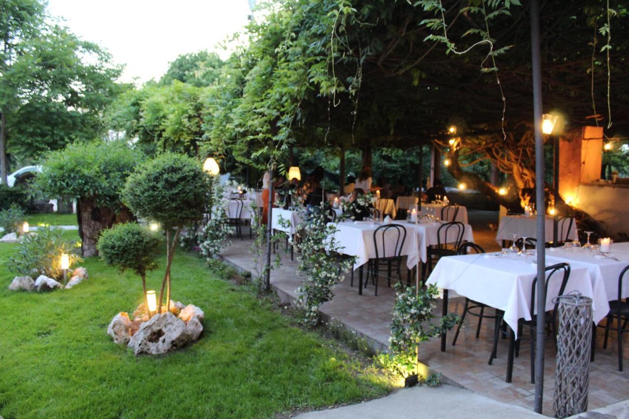 Amare Ristorante Locanda แชร์โตซา ดิ ปาเวีย ภายนอก รูปภาพ